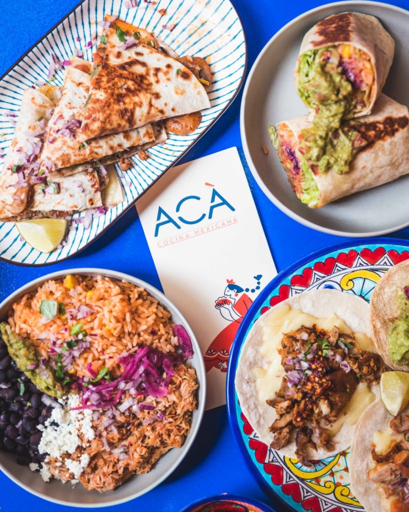 ACA, ce sont des plats cuisinés dans la pure tradition mexicaine, dans une ambiance festive et conviviale pour un aller sans retour sous le soleil de Mexico, et ça, en une bouchée !